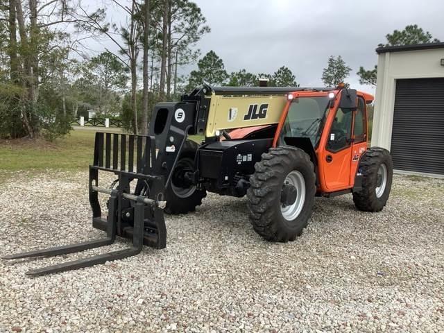 JLG 943 Telescopic Handlers