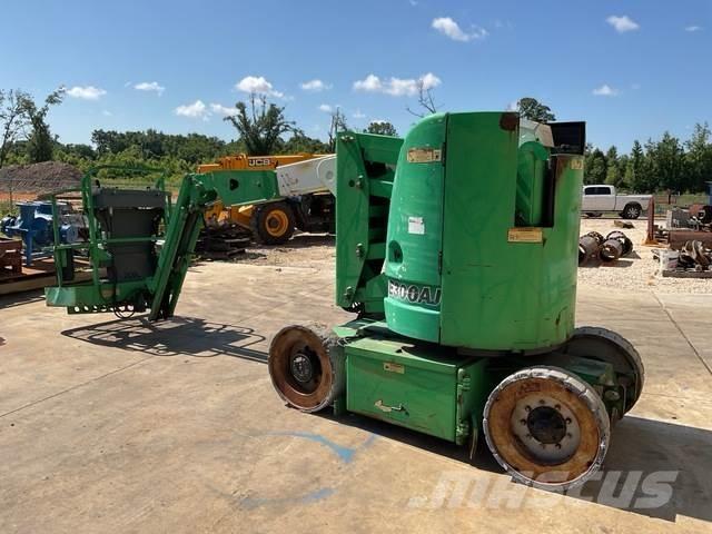 JLG E300AJ Articulated boom lifts