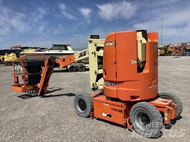 JLG E300AJP Articulated boom lifts