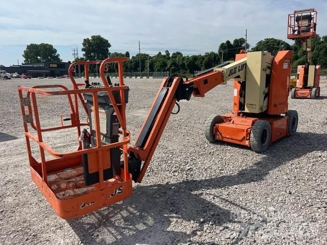 JLG E300AJP Articulated boom lifts