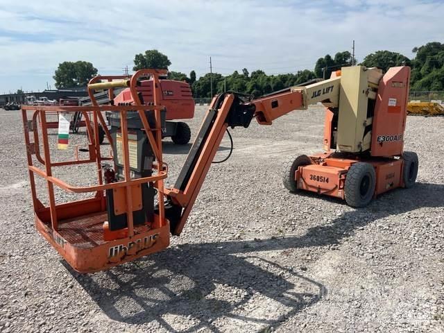JLG E300AJP Articulated boom lifts