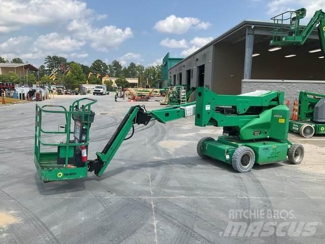 JLG E400AJP Articulated boom lifts