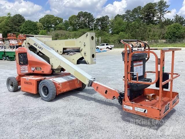 JLG E400AN Articulated boom lifts