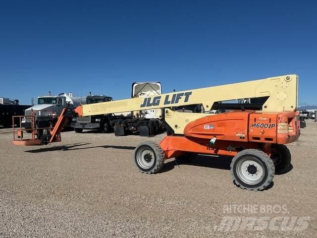 JLG M600JP Articulated boom lifts