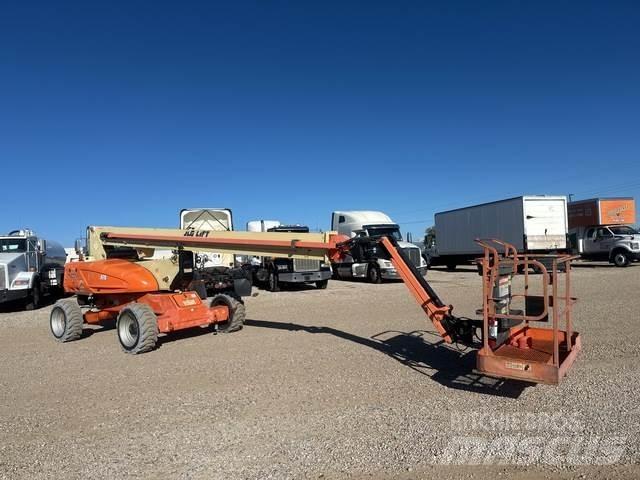 JLG M600JP Articulated boom lifts