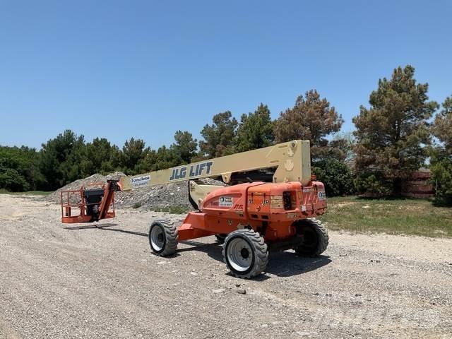 JLG M600JP Articulated boom lifts