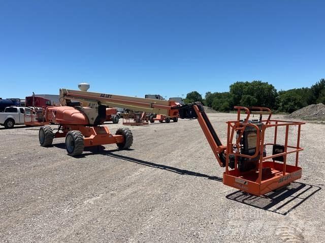 JLG M600JP Articulated boom lifts