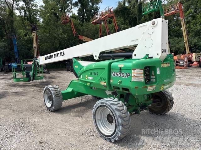 JLG M600JP Articulated boom lifts