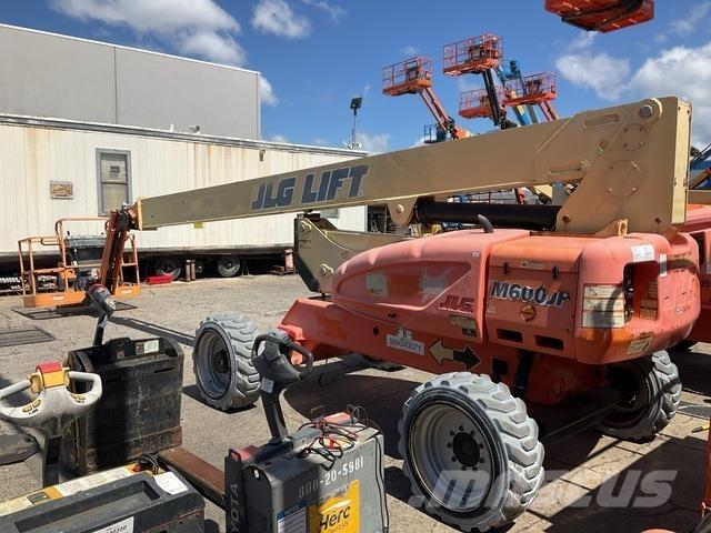 JLG M600JP Telescopic boom lifts