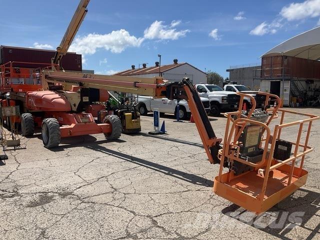 JLG M600JP Telescopic boom lifts