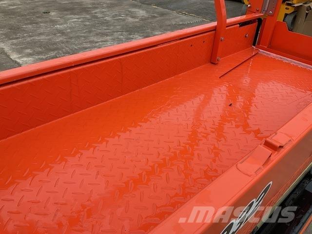 JLG R1932 Scissor Lifts