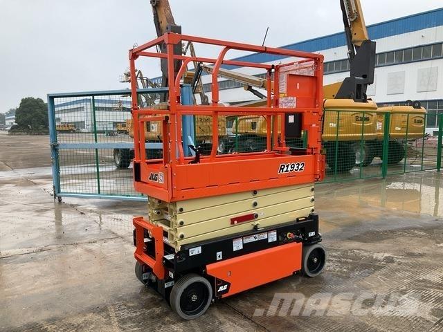 JLG R1932 Scissor Lifts