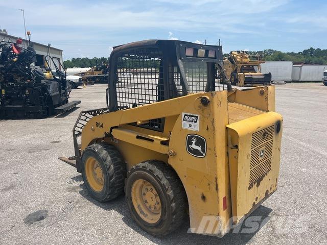 John Deere 313 Skid steer loaders