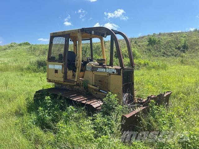 John Deere 550 Crawler dozers
