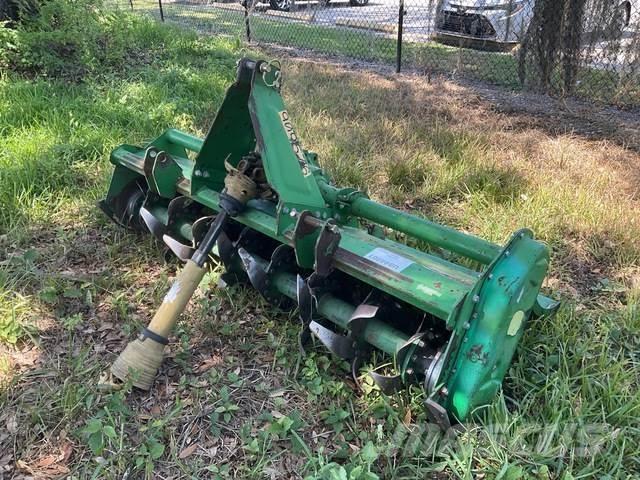 John Deere 665 Other