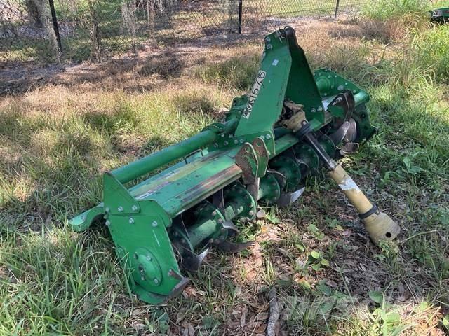 John Deere 665 Other