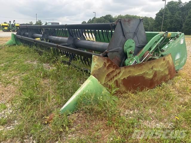 John Deere 925 Harvester Headers