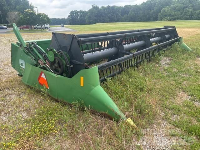 John Deere 925 Harvester Headers