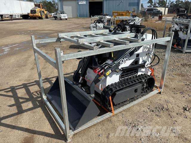 JQ Power JQ400 Skid Steer Loaders