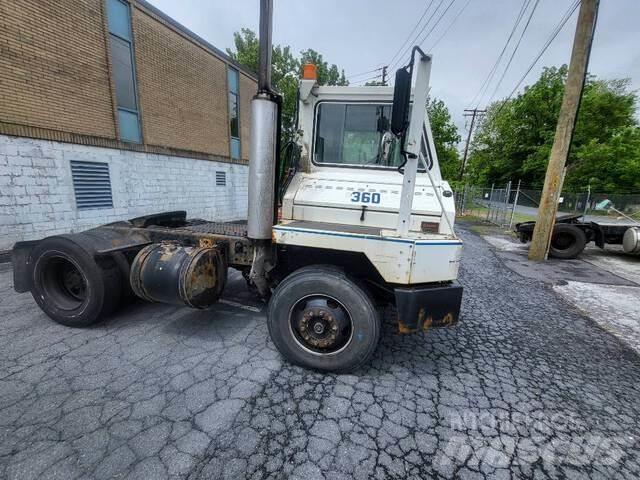 Kalmar  Shunt Trucks