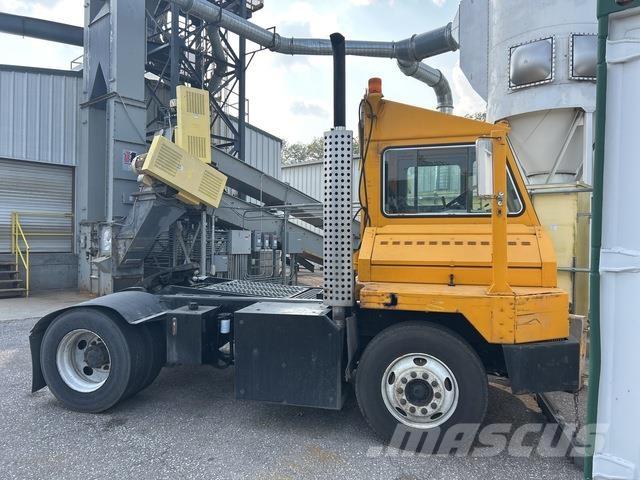 Kalmar  Shunt Trucks