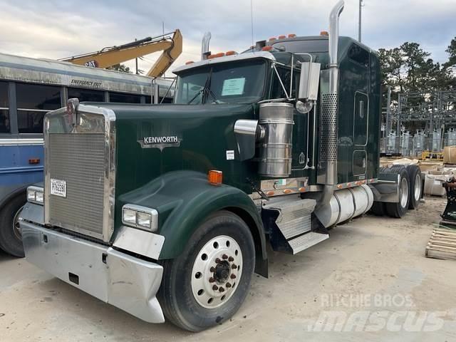 Kenworth  Conventional Trucks / Tractor Trucks
