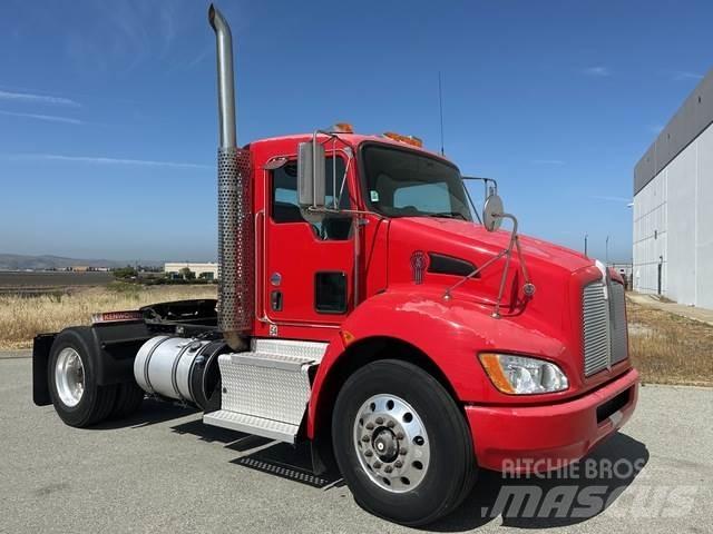 Kenworth  Conventional Trucks / Tractor Trucks
