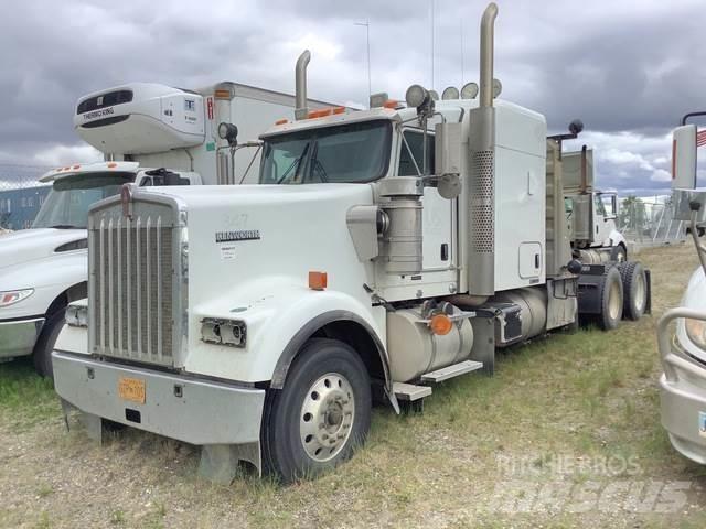 Kenworth  Conventional Trucks / Tractor Trucks