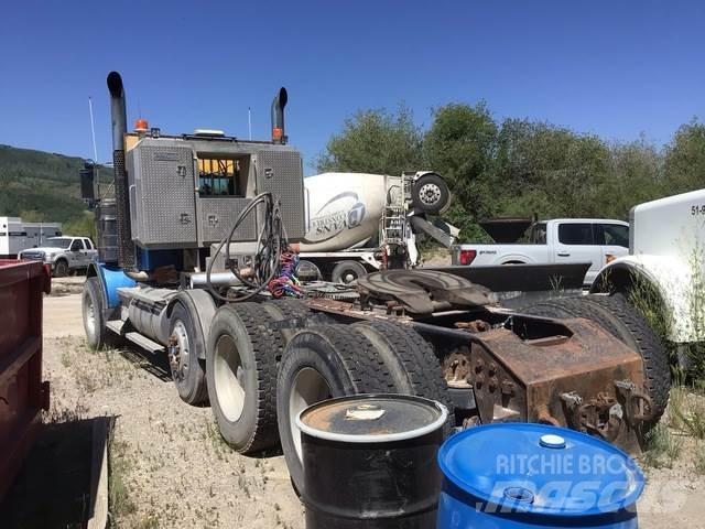 Kenworth  Conventional Trucks / Tractor Trucks
