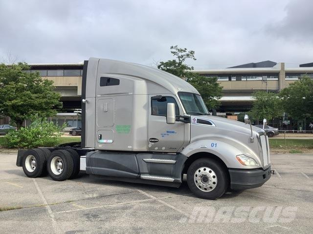 Kenworth  Conventional Trucks / Tractor Trucks