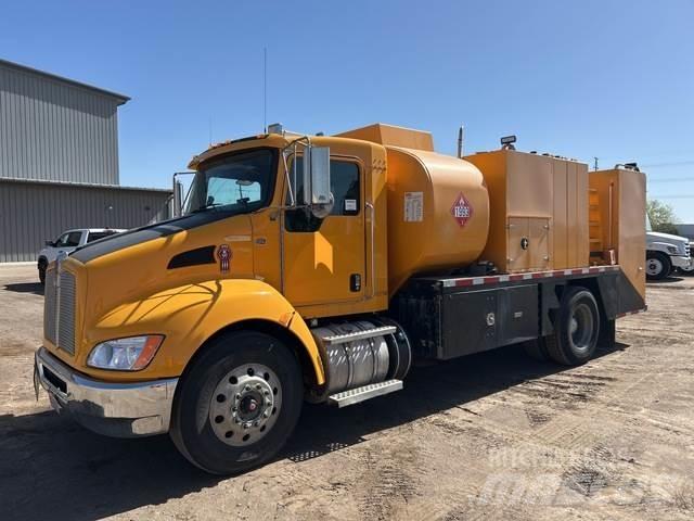 Kenworth 9420R Tank Trucks
