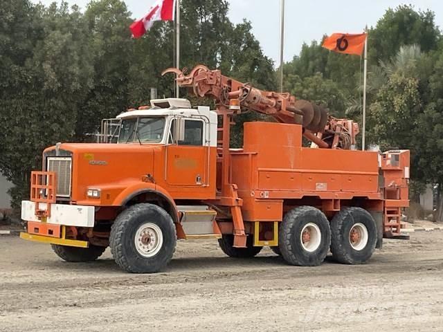 Kenworth C500 Digger Derricks trucks