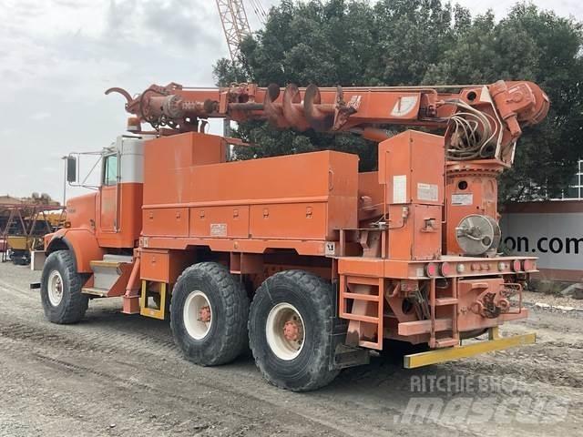 Kenworth C500 Digger Derricks trucks