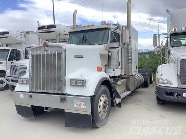 Kenworth DS Conventional Trucks / Tractor Trucks