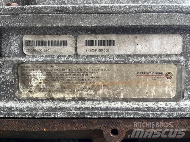 Kenworth K108 Conventional Trucks / Tractor Trucks