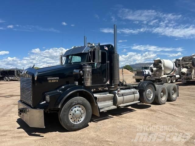 Kenworth T-800 Conventional Trucks / Tractor Trucks