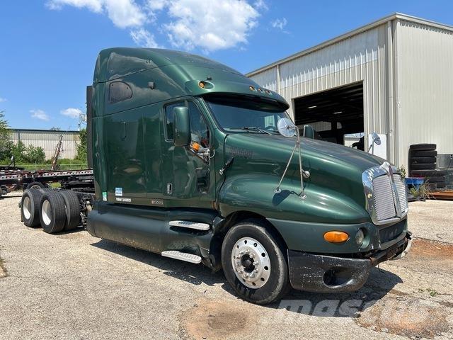 Kenworth T2000 Conventional Trucks / Tractor Trucks