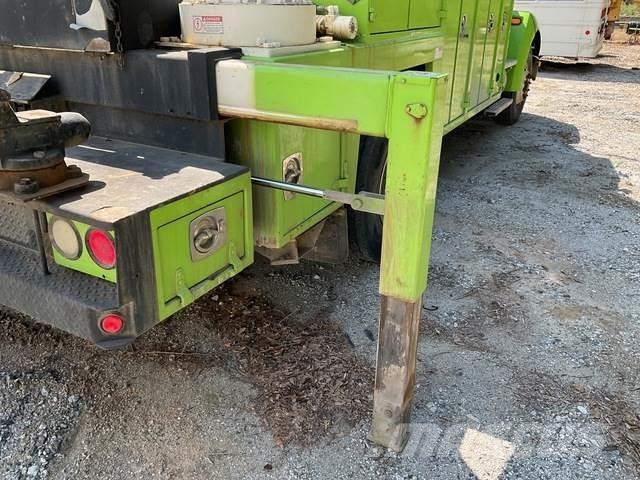 Kenworth T300 Work Trucks / Municipal