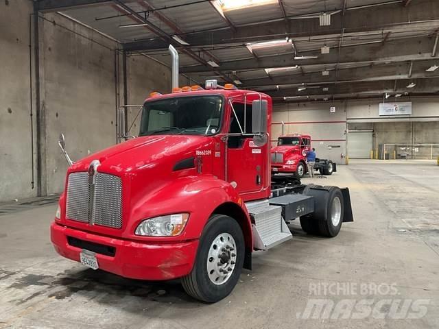 Kenworth T370 Conventional Trucks / Tractor Trucks