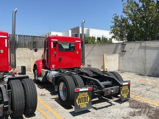 Kenworth T370 Conventional Trucks / Tractor Trucks