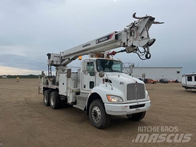 Kenworth T370 Digger Derricks trucks