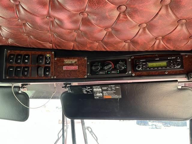 Kenworth T409 Conventional Trucks / Tractor Trucks
