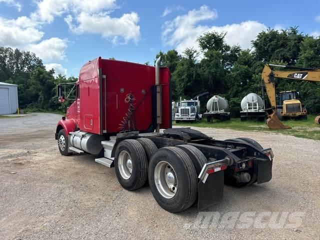 Kenworth T600 Conventional Trucks / Tractor Trucks