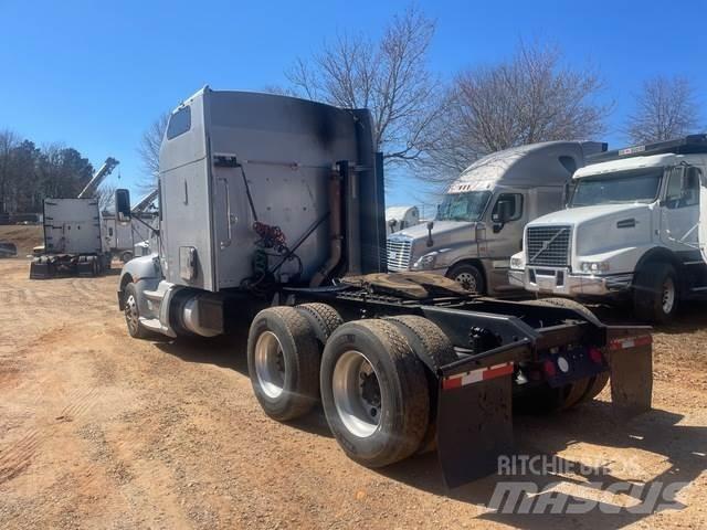 Kenworth T660 Conventional Trucks / Tractor Trucks