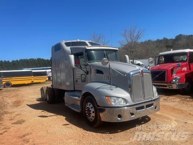 Kenworth T660 Conventional Trucks / Tractor Trucks