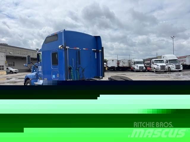 Kenworth T660 Conventional Trucks / Tractor Trucks