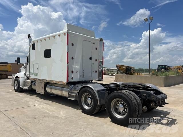Kenworth T660 Conventional Trucks / Tractor Trucks