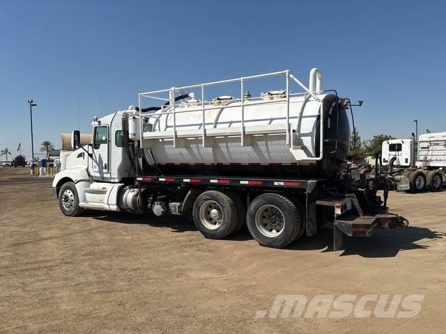 Kenworth T660 Vacuum Trucks