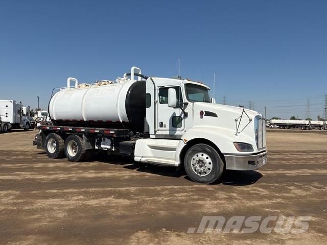 Kenworth T660 Vacuum Trucks