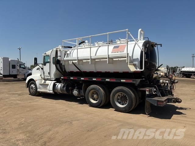 Kenworth T660 Vacuum Trucks